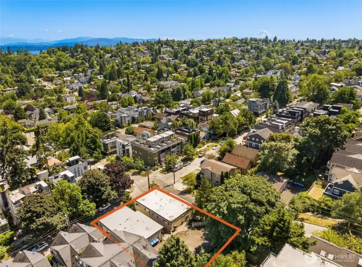 Strategically located corner lot offering excellent visibility, dual street access, and prime positioning for a multi-unit project. Strategically located corner lot offering excellent visibility, dual street access, and prime positioning for a multi-unit project.