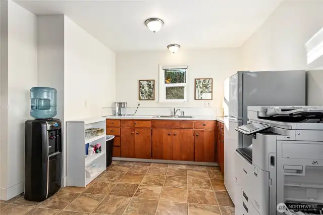 Kitchen/break room
