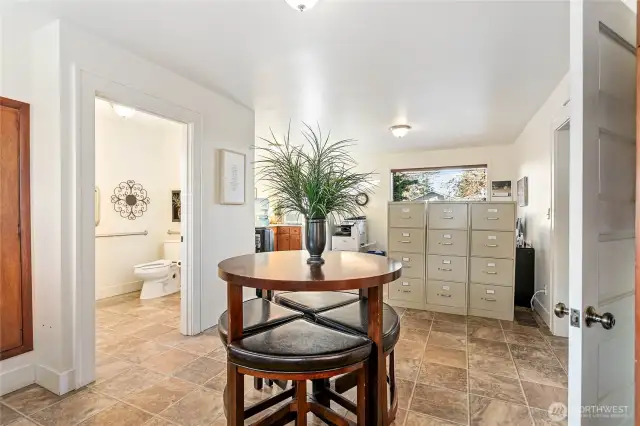 Kitchen/break room