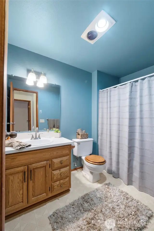 Full guest bathroom located upstairs.