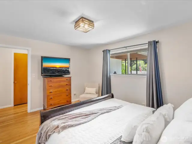 Filled with natural light and designed for comfort, it’s a peaceful haven at the end of the day—spacious, serene, and ready to make your own.