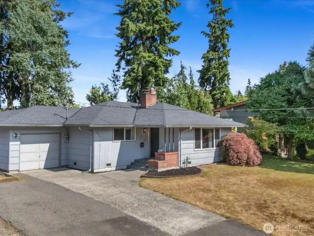 Have an RV, boat, or multiple vehicles? No problem here! The long driveway and spacious lot offer generous parking with room for all your toys.