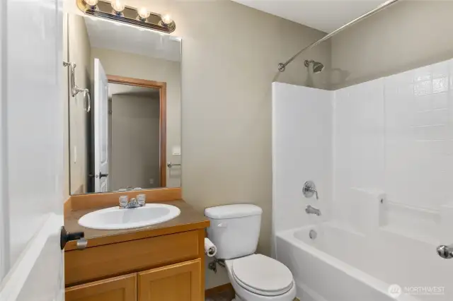 Full bath off Bedroom 2