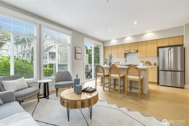 Sunlit Family Room Offering a Cheerful Ambiance