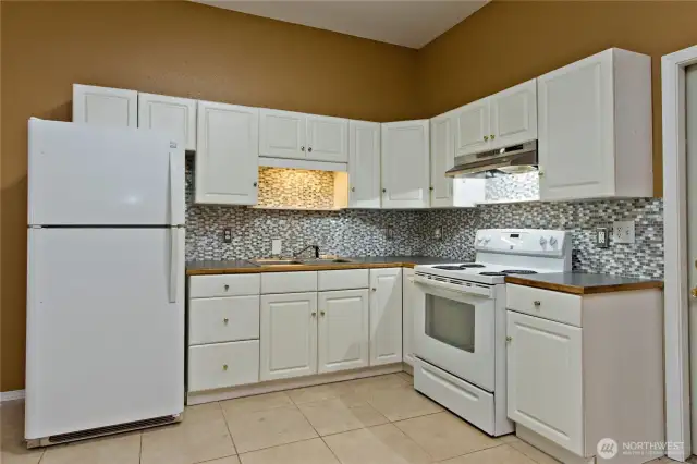2 bedroom ADU kitchen