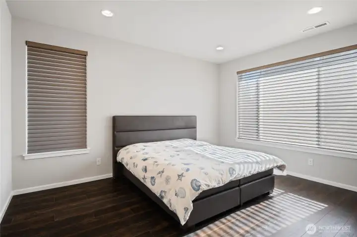 Hunter Douglas electric blinds in Primary Suite