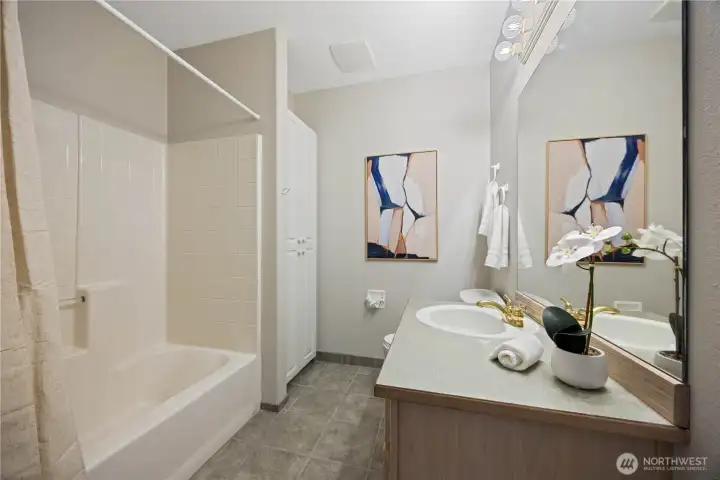 Guest Bath.