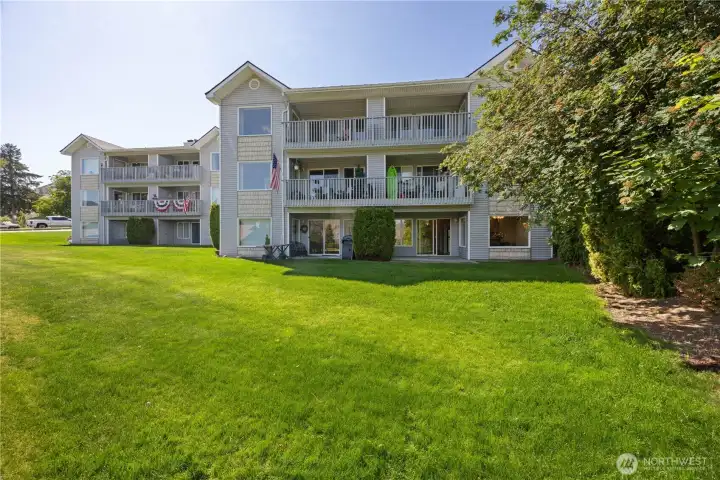 Low HOA fees $325 month.
