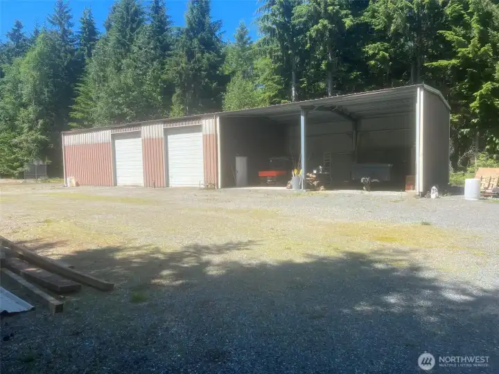 Large 30 x 60 shop with Doors & 30 x 40 carport