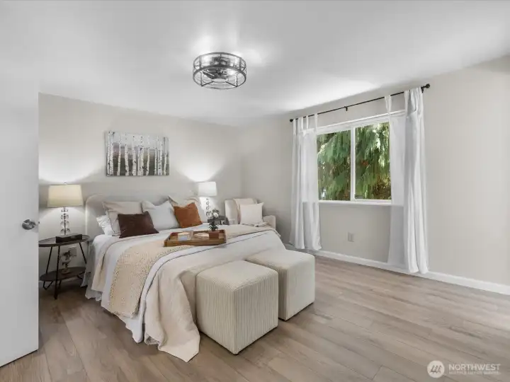 Large primary bedroom with en-suite
