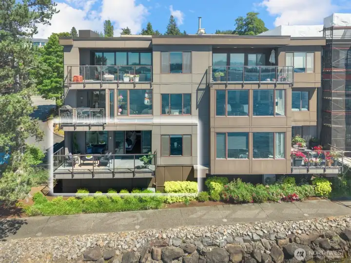 Lake-side highlighted view of your unit. Lake-side highlighted view of your unit.