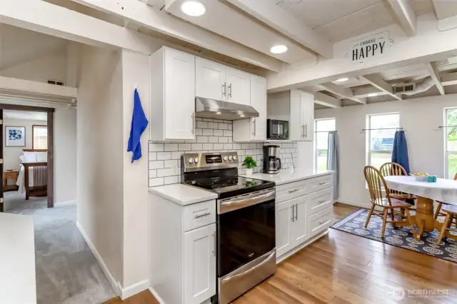 Multiple access points to kitchen