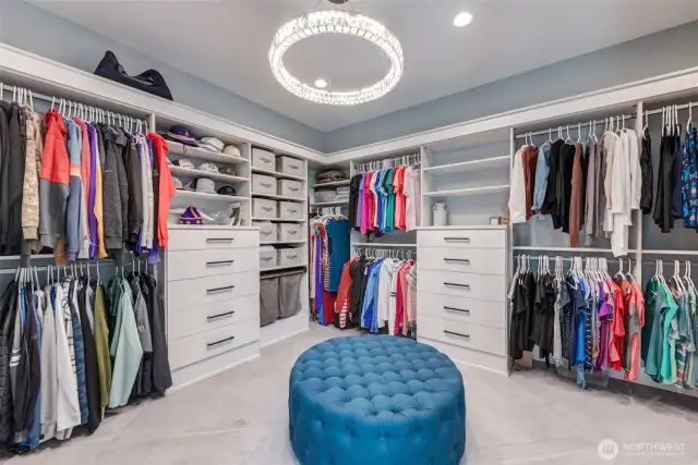 Style & plenty of clothes space.