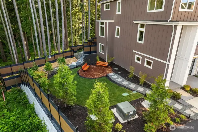 Tranquil Common Area with Forested View
