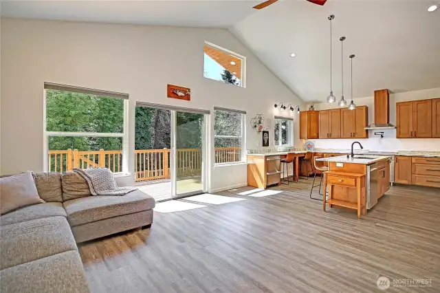 Open Living room to Kitchen and deck