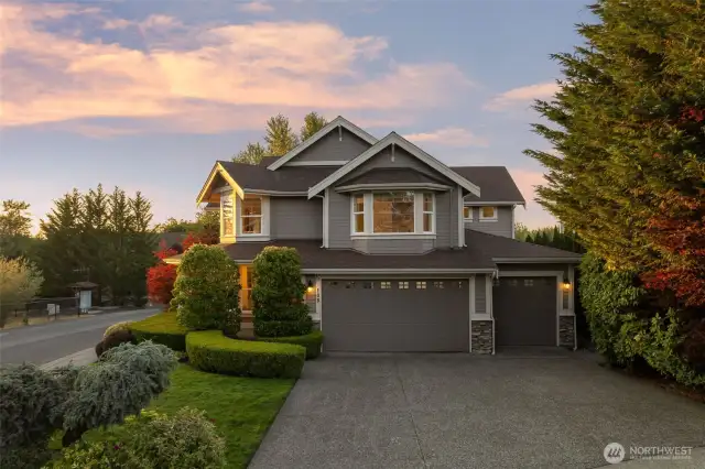 3 Car Garage w/ Plenty Of Room For Your SUV, Workshop, or Storage