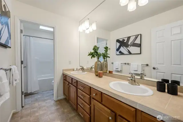Hall Bathroom w/ Dual Vanity & Separate Shower & Toilet Room