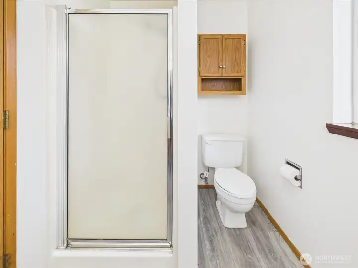 Main Room Bathroom - Guest Home