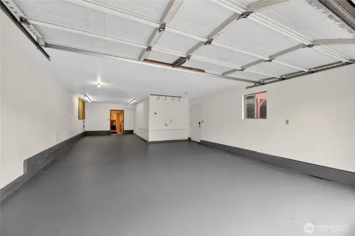 Huge Oversized 2 car Garage +