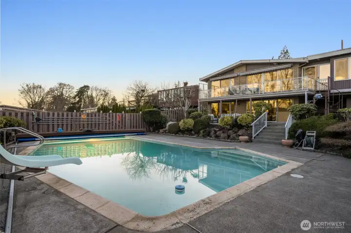Looking up at the back side of the house and the classic mid century lines.