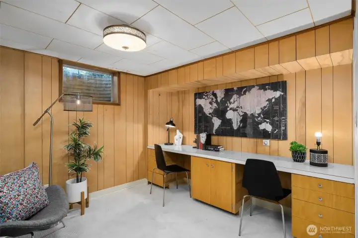 Office/homework space