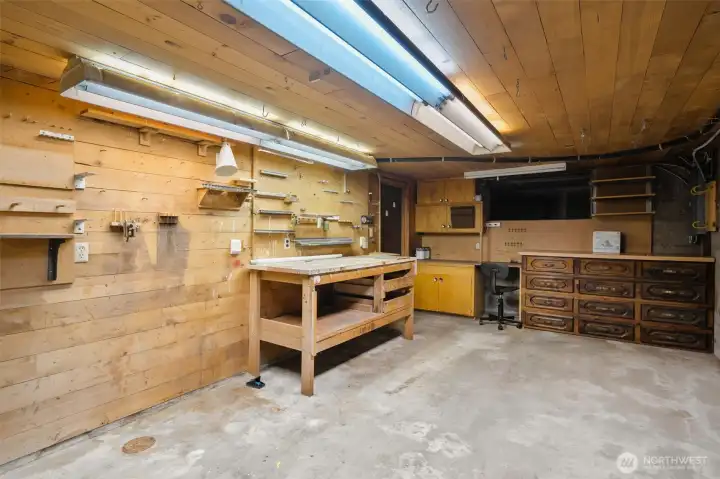 Large shop/craft room