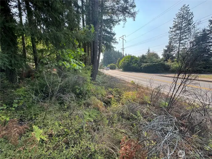 East view of Northcliff Rd