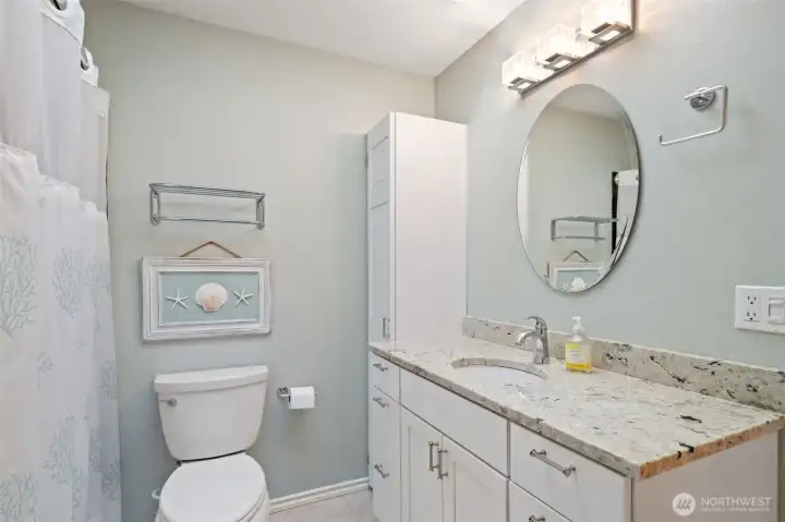 Main bathroom