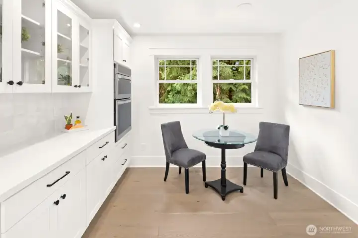 Dining nook in kitchen with 2nd oven!