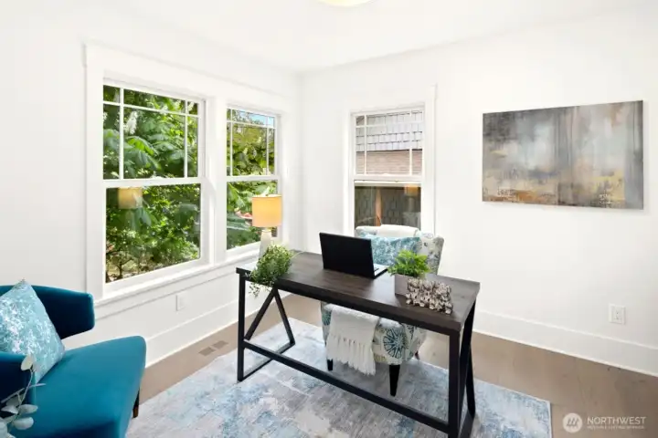 Main level executive office (5th bedroom)