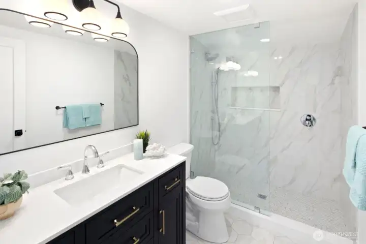2nd bathroom upstairs!