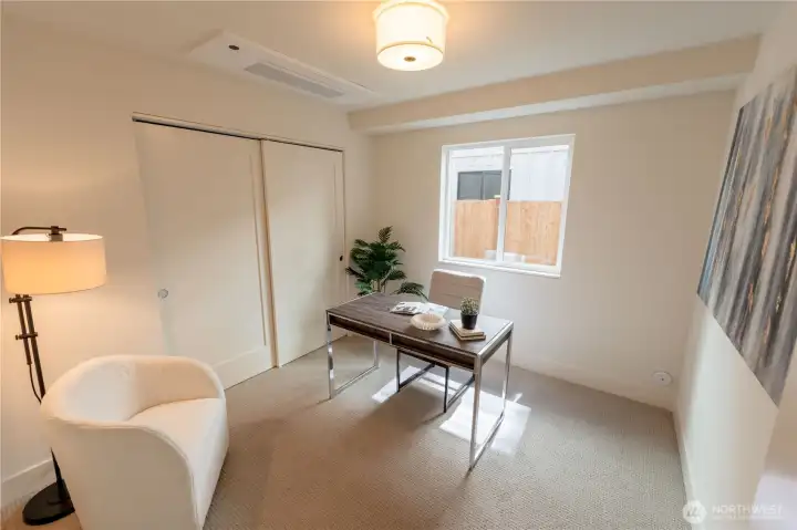 Bedroom/Home Office