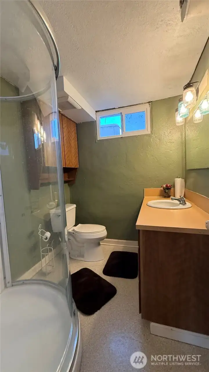 Basement 3/4 Bath