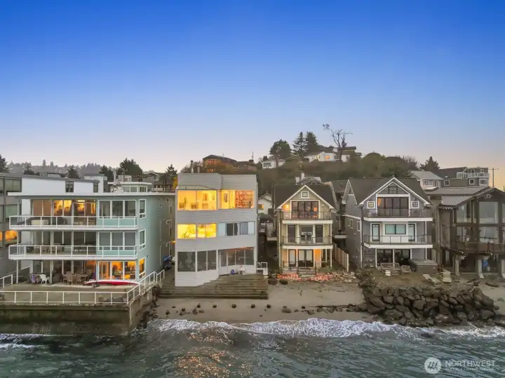 A stunning waterfront presence from sunrise to sunset. A stunning waterfront presence from sunrise to sunset.