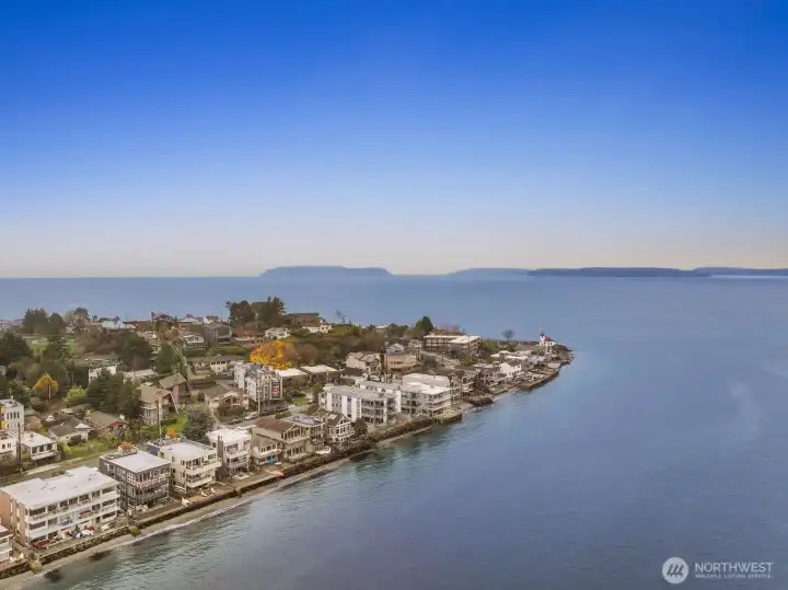 An exceptional waterfront location along one of West Seattle's most sought-after shorelines. An exceptional waterfront location along one of West Seattle's most sought-after shorelines.