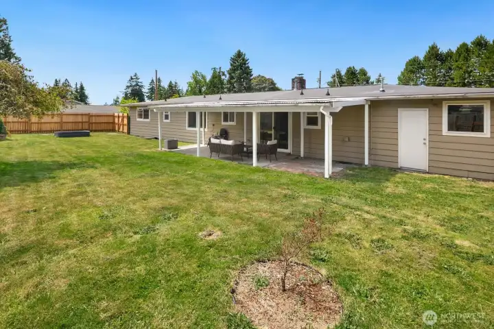 Backyard with plenty of space for games or gardening