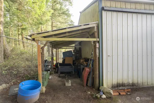 Lean to off garage/shop