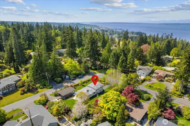 Close to downtown Edmonds