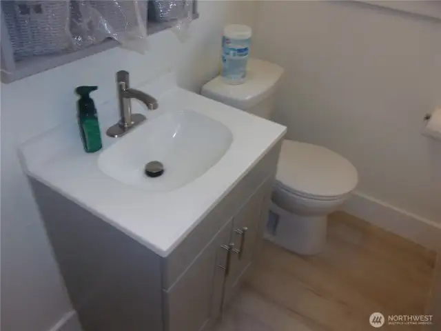 Main Level bathroom.