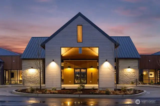 Regency at Ten Trails clubhouse