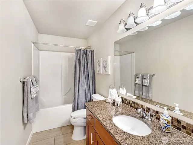 Main bathroom on the second floor