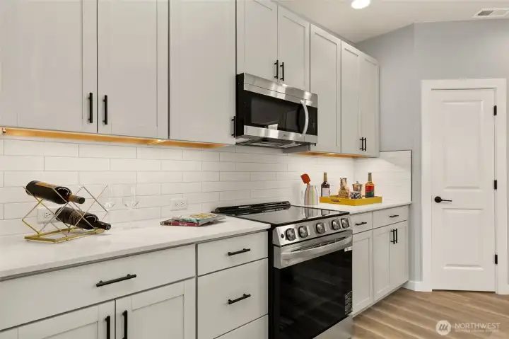 Photo of the model, different plan. All photos and videos are for representational purposes only. Actual colors, finishes and layout will vary. See Site Agent for details.