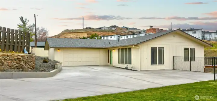 Welcoming Front w/ Off-Street Parking
