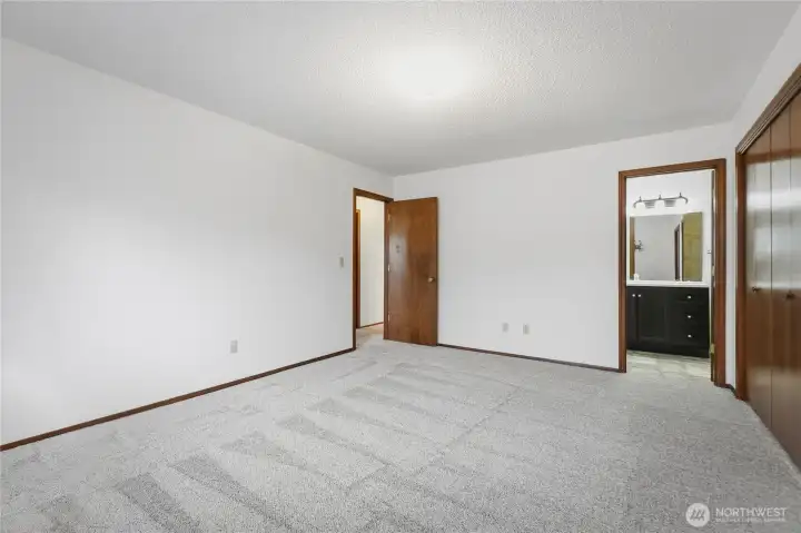 Bright Fresh Bedroom - Primary Bath Right of Center