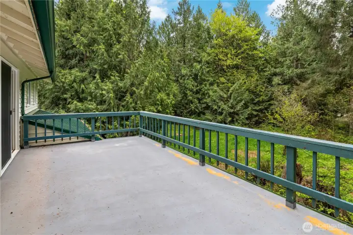 ADU 2nd floor deck with view of the back of the property. Very private!