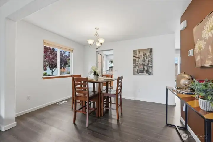 Dining Room - Lots of Windows Bring in Natural Light
