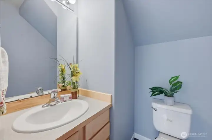Main Floor 1/2 Bathroom