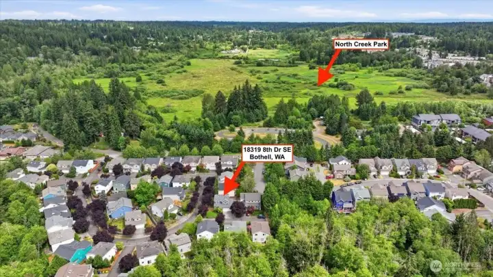 Easy Access to Shopping, 405, Restaurants