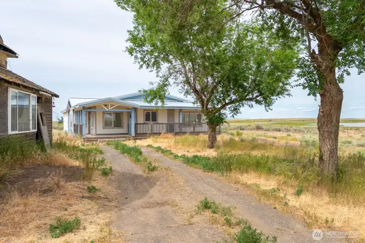 View of home from driveway