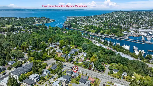 Close-in to Discovery Park & Bluff and Beach for great nature walks and  Ballard (Hiram M. Chittenden) Locks for an easy jaunt across to Ballard.
